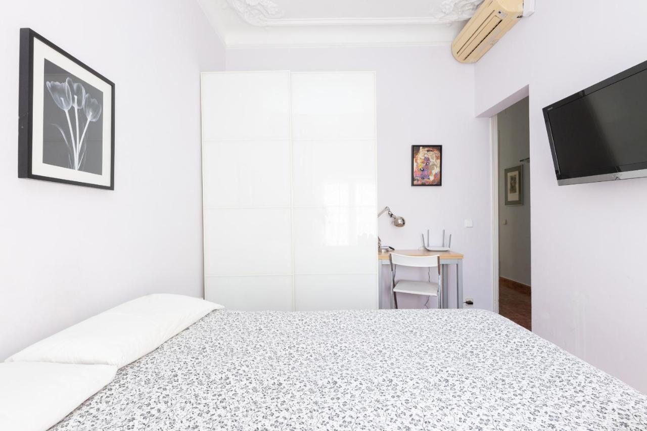 Aparteasy - Modernist Flat In Eixample Center Barcelona Exterior photo